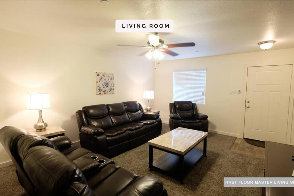 Vila 3 Story, 3 Bdrm, 4 Beds, 2 Bath, North Houston, Iah - 10B Exteriér fotografie